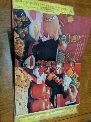 Better Homes and Gardens Cookbook (1962 Printing) Rare 5 Ring binder 4