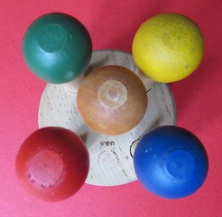 USA Vintage Wood RARE Noise Maker Child ' s Rattle Toy BLUE RED YELLOW GREEN EUC 2