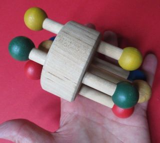USA Vintage Wood RARE Noise Maker Child ' s Rattle Toy BLUE RED YELLOW GREEN EUC 5