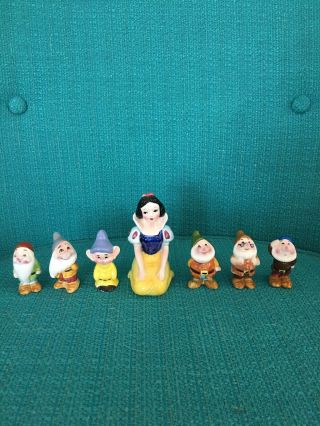 Rare - Kneeling Snow White And The Seven Dwarfs Ceramic Figurines - Disney