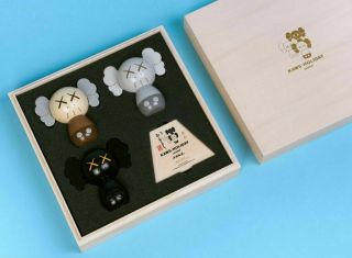 Kaws: Holiday Japan Limited Wood Kokeshi Doll Set (set Of 3) Confirmed Order