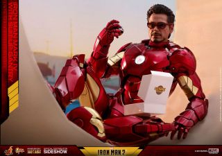 HOT TOYS Iron Man Mark IV with Suit - Up Gantry DIECAST 1/6 Scale Figure 3