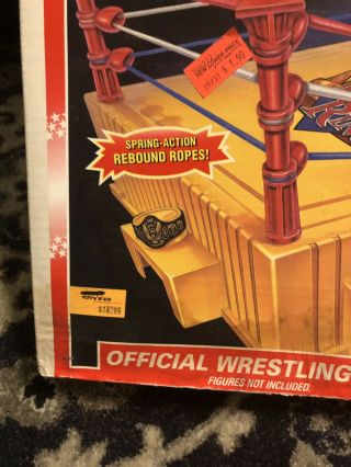 Hasbro WWF King Of The Ring Wrestling Ring And Belt Factory 9