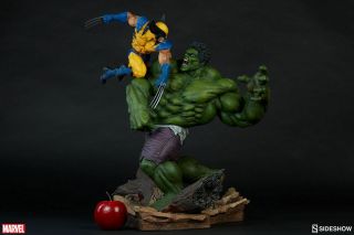 Sideshow Marvel Comics Hulk Vs.  Wolverine 23 " Maquette Polystone Statue X - Men