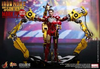 Hot Toys Iron Man 2 Suit - Up Gantry & Iron Man Mark Iv Figure