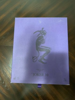 Hot Toys Dx11 The Dark Knight Joker 1/6 Figure,  Custom Jacket & Grenades