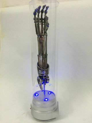 Terminator 2 T800 Endoarm 1/1 Life - Size Arm Endoskeleton Model Statue Toy Prop