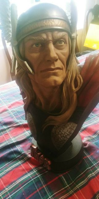 Sideshow Exclusive Thor Lufe Size Bust Sideshow Life Size Bust Thor 8