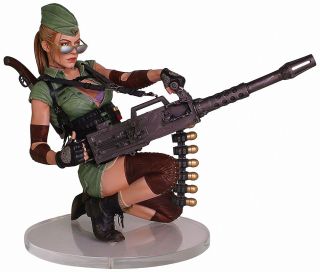 Honey Trap Lucky 1/4 Statue From Gentle Giant Collectibles (in - Stock)