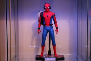 Hot Toys Spiderman Homecoming Mms - 426 Deluxe Version 1/6 Figure Suit Mcu