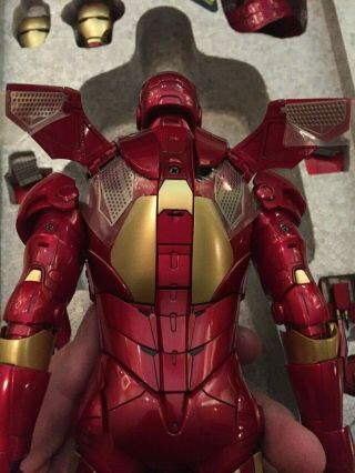 (US) Hot Toys 1/6 Iron Man MMS256D07 Die - Cast Mark III MK3 Figure w/ bonus head 6