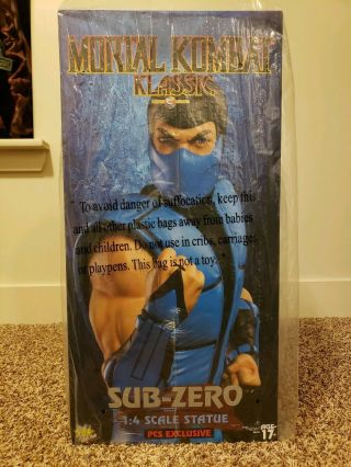 Pop Culture Shock Mortal Kombat Klassic Sub Zero Exclusive 1:4 Scale