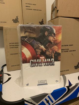 Hot Toys Captain America Civil War 1/6 Scale Mms350
