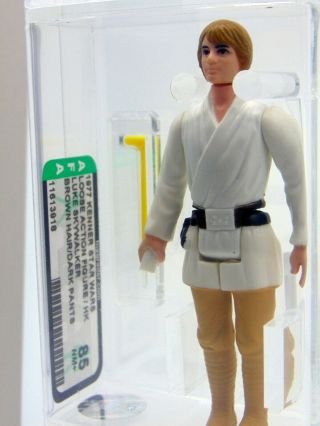 1977 Star Wars Luke Skywalker Brown Hair,  Dark Pants,  HK,  AFA 85 NM, 4