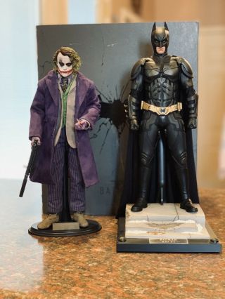Hot Toys Dx12 Batman 1/6th Figure & 1/6 Custom Hair Rooted Joker,  2 Custom Capes