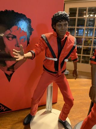 Hot Toys 1/6th Scale Michael Jackson Thriller 2x true type bodies w/Extra Stand 4