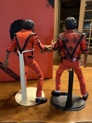 Hot Toys 1/6th Scale Michael Jackson Thriller 2x true type bodies w/Extra Stand 6