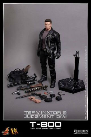 Hot Toys Dx10 Terminator 2 Judgment Day 1/6th Scale Dx T - 800 Collectible Figure