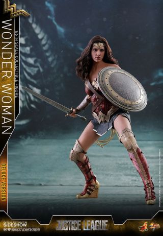 WONDER WOMAN DELUXE VERSION JUSTICE LEAGUE SIXTH SCALE FIGURE BY HOT TOYS 2
