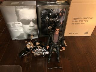 1/6 Hot Toys Terminator 2 : Judgment Day T - 800 Mms117,  Bike