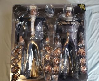 Hot Toys Captain America/Steve Rogers Winter Soldier 2 Pack MMS243 Complete 7