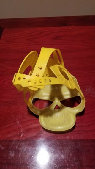 Vintage 1980 ' s He Man MOTU Skeletor mask and shield 6