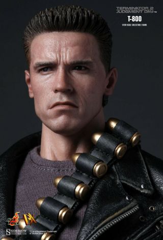Hot Toys Terminator 2 Judgement Day T - 800 DX10 Arnold Schwarzenegger Figure 