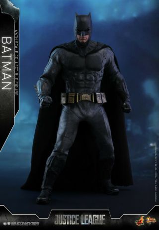 Hot Toys MMS 455 Justice League Batman Ben Affleck 1/6 Figure Normal Version 3