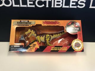 Jurassic Park Dinosaurs 1999 Walmart Hasbro Electronic Velociraptor Figure