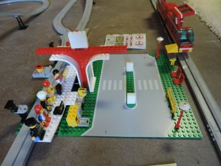 Lego 6399 Airport Shuttle PLUS 6347 Switches PLUS 6321 accessory track 11