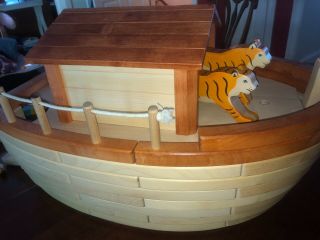 Holztiger Noah ' s Ark of Wood with Animals,  Noah & Wife 3