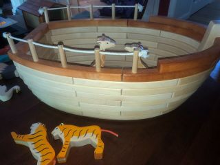 Holztiger Noah ' s Ark of Wood with Animals,  Noah & Wife 5