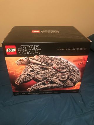LEGO UCS Star Wars Millennium Falcon 2017 (75192) 2