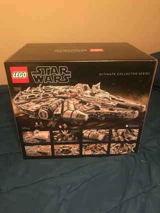 LEGO UCS Star Wars Millennium Falcon 2017 (75192) 3