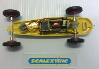 FRENCH SCALEXTRIC Tri - ang 1960 ' s YELLOW ALFA ROMEO 8C ' 1933 ' 16 C65 (LOVELY) 9