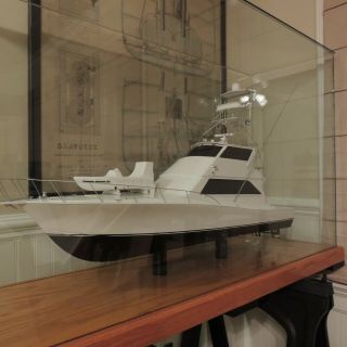Yacht Model - One Of A Kind - Viking Sport Fisherman In Glass Case