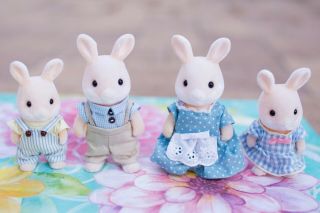 Sylvanian Families Limited Edition Sparkle Bunny Rabbit Figures Rare & Retired