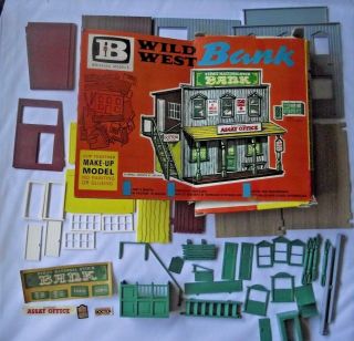 Britains 4724 National Bank Wild West Building Make Up Model Boxed For Swoppets