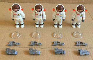 PLAYMOBIL,  LOTE OF 9 ASTRONAUT FIGURE WITH THE HELMETS DAMAGE,  2016,  MOC. 5