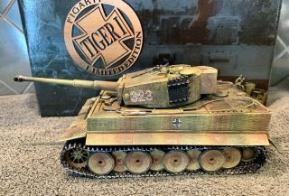 2006 Figarti G3814E Metal WW II German Normandy Tiger Tank With Interior 10
