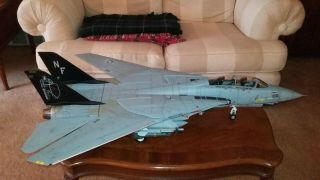 Jsi 1/18 Scale F - 14 Tomcat Black Knights Led Light Up Edition With