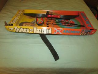 Dukes of Hazzard Archery Set Bow Arrows Belt Target Opened but all there 2