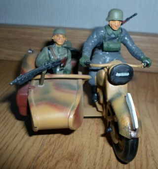 TCO Tippco german Camouflage motorcycle with sidecar & MG composition/tin WWII 2