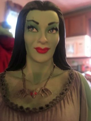 Herman and Lily Munsters Maquette Statues No Boxes 4