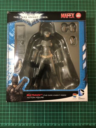 Batman - The Dark Knight Rises - Mafex No.  002 - Dc Comics Action Figure 
