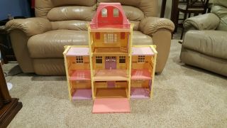 Fisher Price 2005 Vintage Loving Family Grand Mansion Dollhouse W/Accessories 8