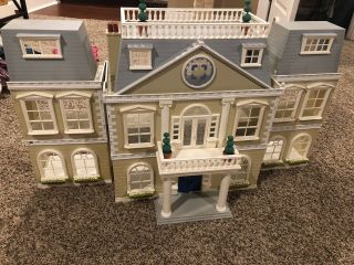 Calico Critters Cloverleaf Manor Mansion Dollhouse Doll House RETIRED 3