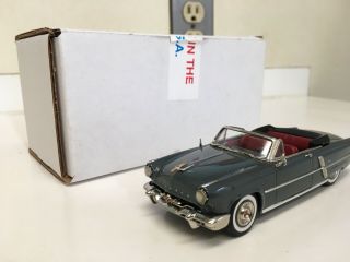 Motor City USA 1953 Lincoln convertible 1/43 scale white metal model car 3