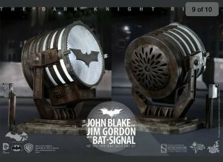 JOHN BLAKE and JIM GORDON with BAT SIGNAL HOT TOYS 1/6 SCALE SET Inspection Only 8