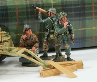 KING & COUNTRY - WWII GERMAN 88 W/6 CREW - WS55 - 56 - 57 3